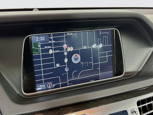 Used 2014 Mercedes-Benz E 350 4MATIC Sedan image 14