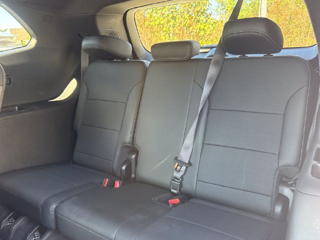 Used 2026 Buick Enclave Preferred FWD image 12