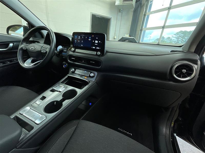 Used 2023 Hyundai Kona SEL FWD image 31