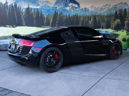 Used 2009 Audi R8 V8 image 6