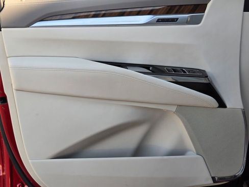 New 2026 Cadillac Escalade ESV Platinum Sport w/ LPO, ONYX Package image 26