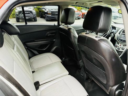 Used 2015 Chevrolet Trax LT w/ LT Sun and Sound Package image 31