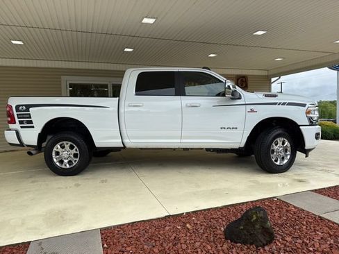 Used 2024 RAM 2500 Laramie AWD/4WD image 2