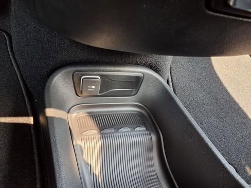 New 2026 Chrysler Pacifica Select image 26