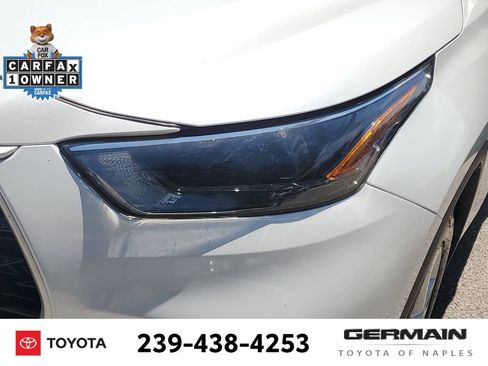 Used 2022 Toyota Highlander L FWD image 15