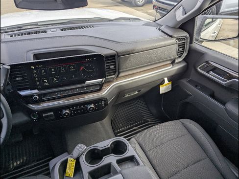 New 2026 GMC Sierra 1500 Elevation image 19