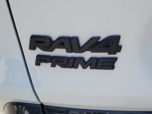 Used 2024 Toyota RAV4 XSE w/ Weather Package AWD/4WD image 33