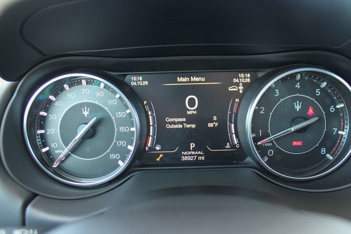 Used 2023 Maserati Levante GT AWD/4WD image 24