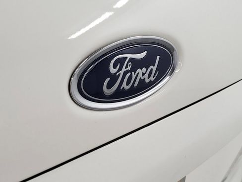 Used 2021 Ford EcoSport S image 22