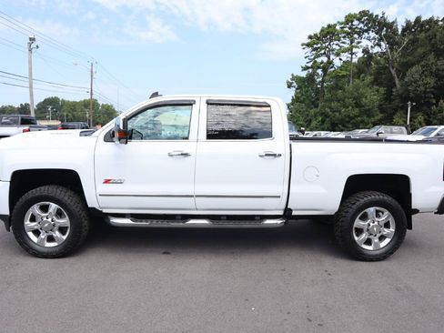 Used 2018 Chevrolet Silverado 2500 LTZ w/ Duramax Plus Package AWD/4WD image 7