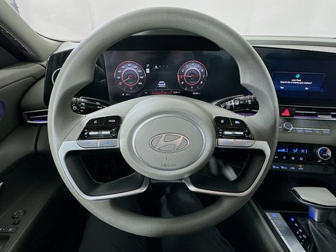 Certified 2024 Hyundai Elantra SEL image 11