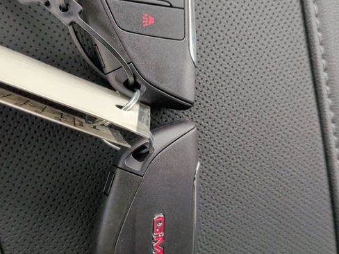 New 2026 GMC Sierra 1500 SLT image 55