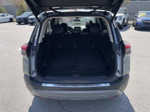 Used 2023 Nissan Rogue SV w/ SV Premium B Package FWD image 10