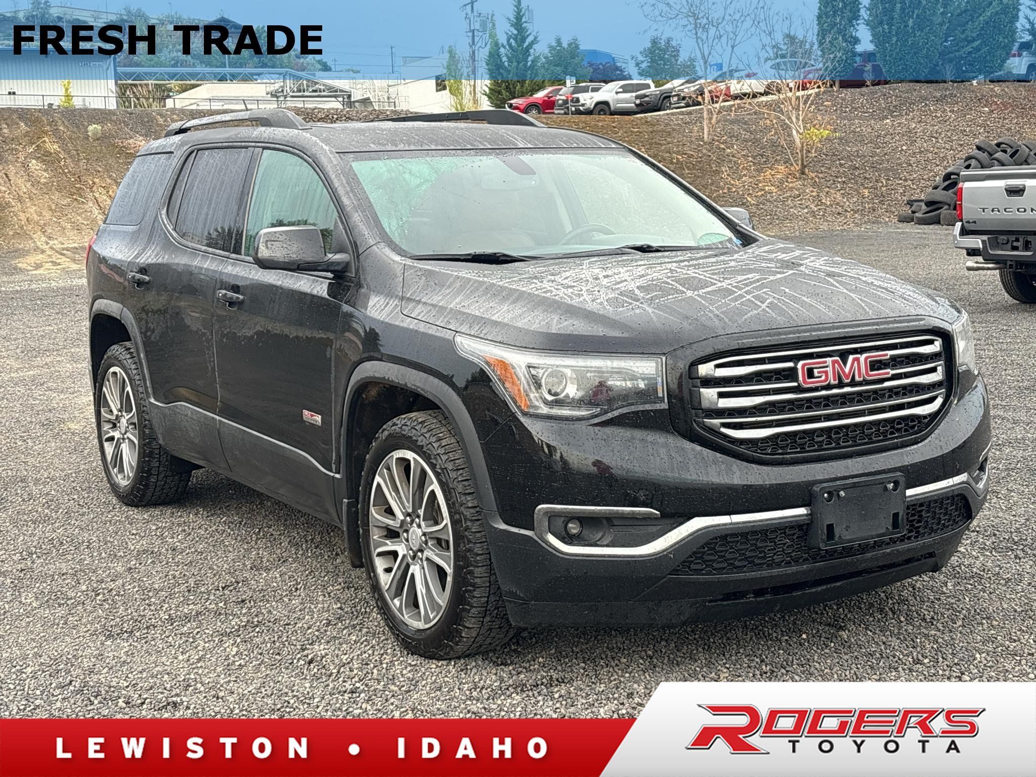 Used 2017 GMC Acadia SLT AWD/4WD image 1