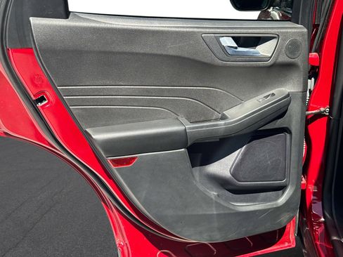 Used 2024 Ford Escape Platinum w/ Premium Technology Package AWD/4WD image 13