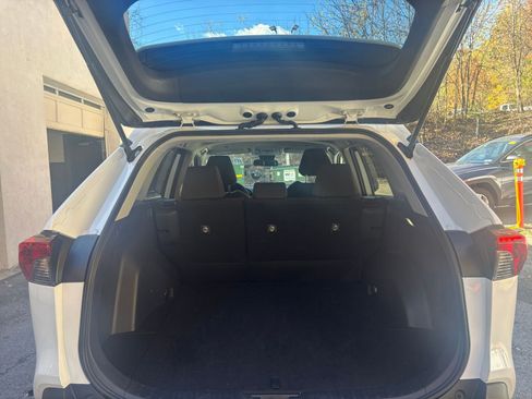Used 2025 Toyota RAV4 LE image 30