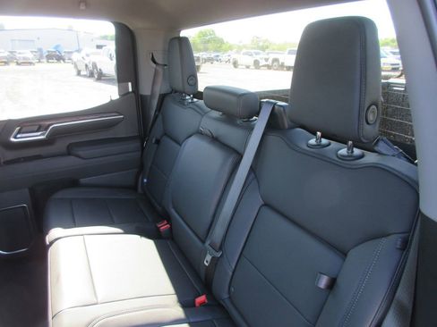 New 2026 GMC Sierra 1500 SLT w/ SLT Convenience Package AWD/4WD image 13