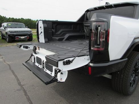 New 2026 GMC Hummer EV 4x4 Crew Cab image 33