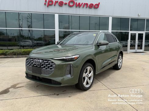 Used 2025 Audi Q5 Premium Plus w/ Premium Plus AWD/4WD image 1