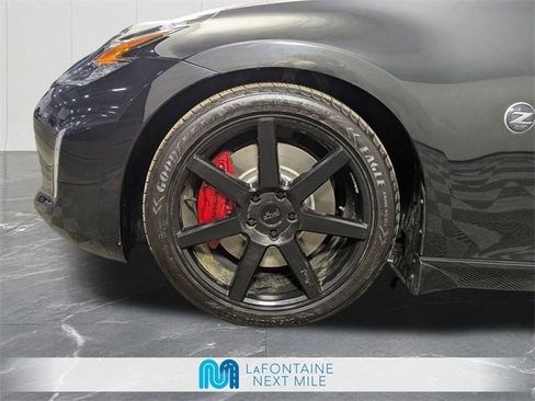 Used 2020 Nissan 370Z Touring Sport image 30