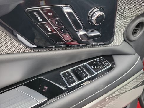 New 2026 Cadillac Optiq Sport 1 image 18