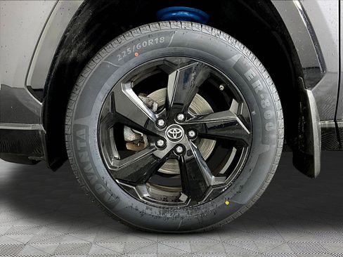 Used 2019 Toyota RAV4 XSE w/ All Weather Liner Package AWD/4WD image 29