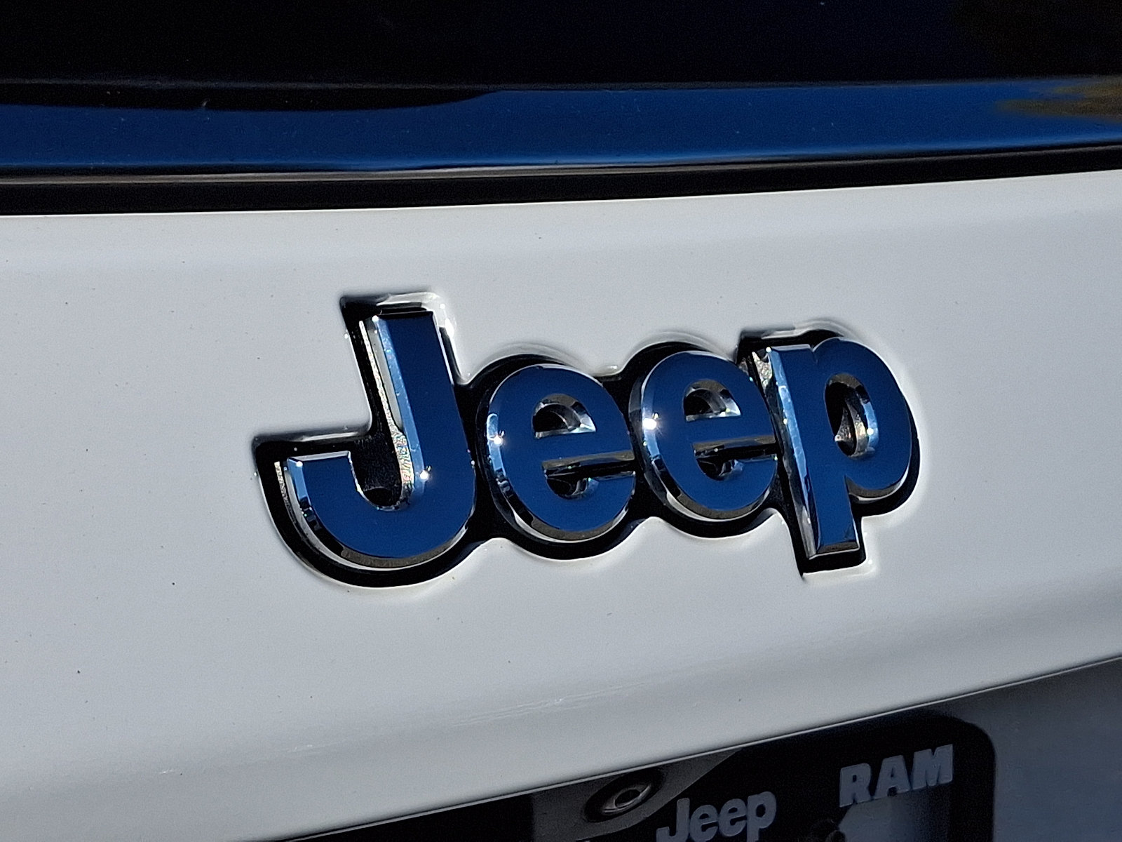 Certified 2024 Jeep Compass Latitude AWD/4WD image 29