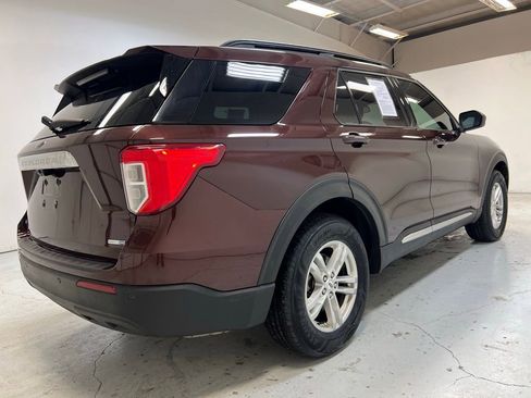 Used 2020 Ford Explorer XLT w/ Comfort Package image 8