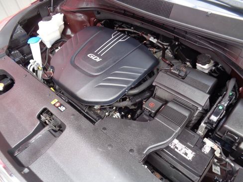 Used 2018 Kia Sorento FWD V6 image 3