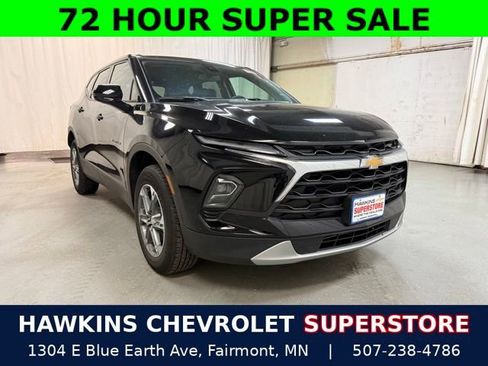 Used 2025 Chevrolet Blazer LT AWD/4WD image 1