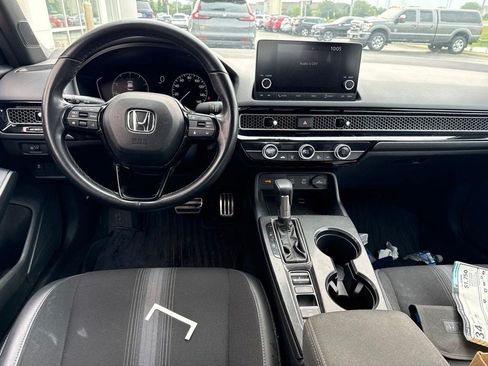 Used 2025 Honda Civic Sport image 7