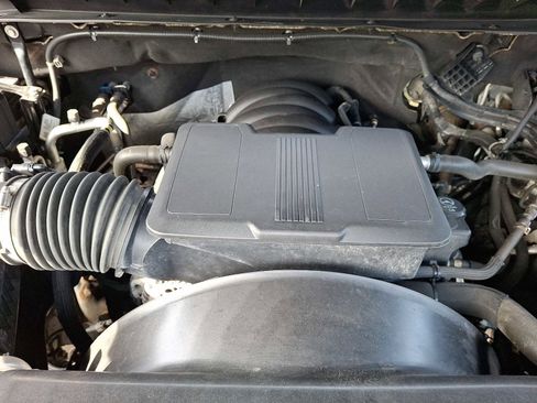 Used 2020 Chevrolet Silverado 2500 LTZ w/ Snow Plow Prep/Camper Package image 27