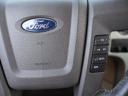 Used 2014 Ford F150 Lariat w/ Equipment Group 502A Luxury image 35