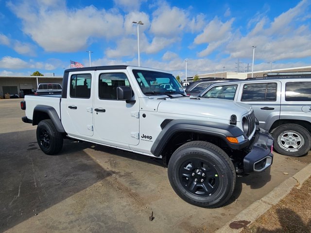 New 2026 Jeep Gladiator Sport AWD/4WD image 6