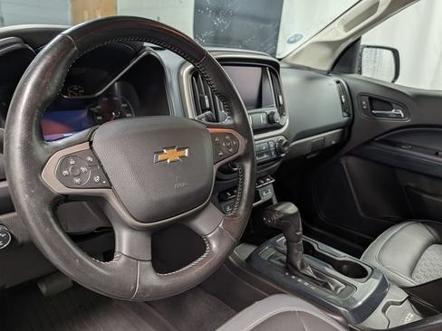 Used 2021 Chevrolet Colorado Z71 w/ Z71 Midnight Edition AWD/4WD image 13