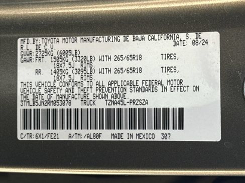 Used 2024 Toyota Tacoma TRD Sport AWD/4WD image 20