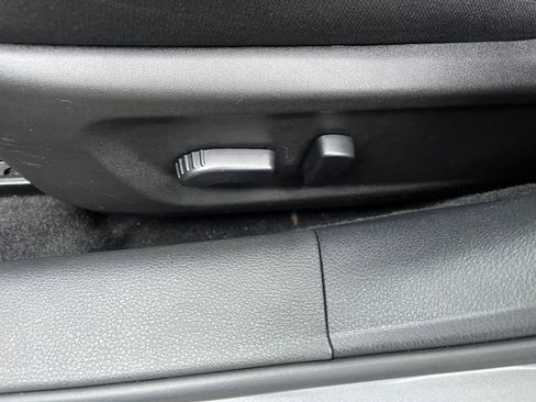 Used 2025 Nissan Altima 2.5 SV FWD image 22