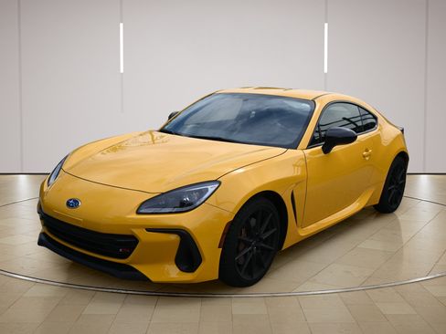 Used 2026 Subaru BRZ Series.Yellow RWD image 2