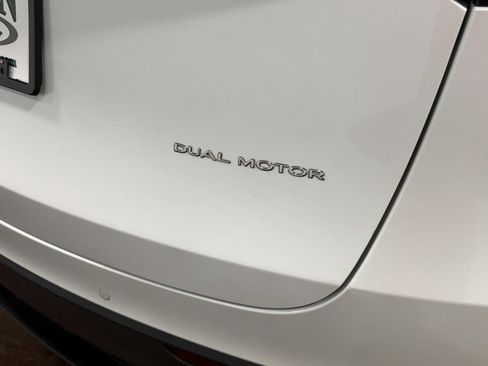 Used 2021 Tesla Model Y Long Range AWD/4WD image 52