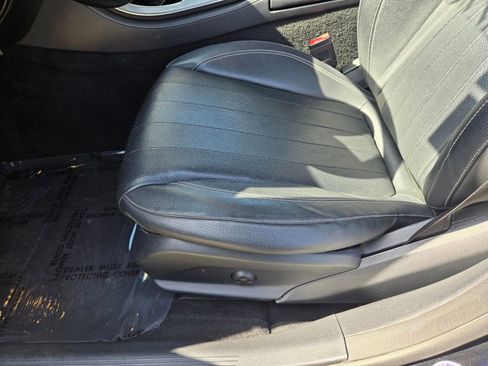 Used 2021 Mercedes-Benz E 350 Sedan image 11