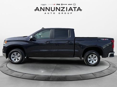 Used 2023 Chevrolet Silverado 1500 LT w/ Protection Package image 2