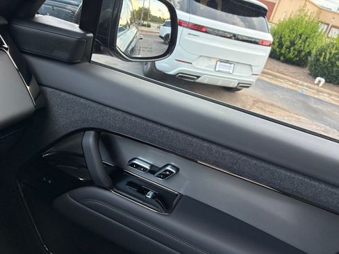 Certified 2025 Land Rover Range Rover Sport Dynamic SE AWD/4WD image 31
