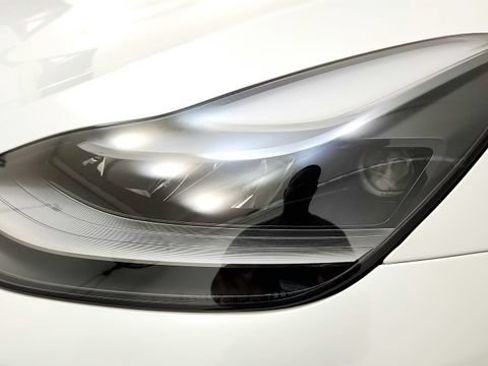 Used 2024 Tesla Model Y 2WD image 24