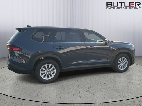 New 2026 Toyota Grand Highlander FWD image 7