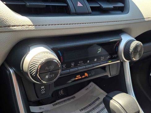 New 2025 Toyota RAV4 XLE image 27