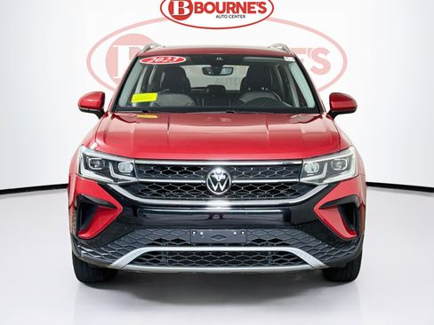 Used 2023 Volkswagen Taos SEL AWD/4WD image 6