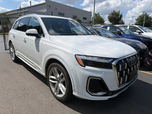 Used 2025 Audi Q7 3.0T Premium Plus w/ Premium Plus Package AWD/4WD image 3