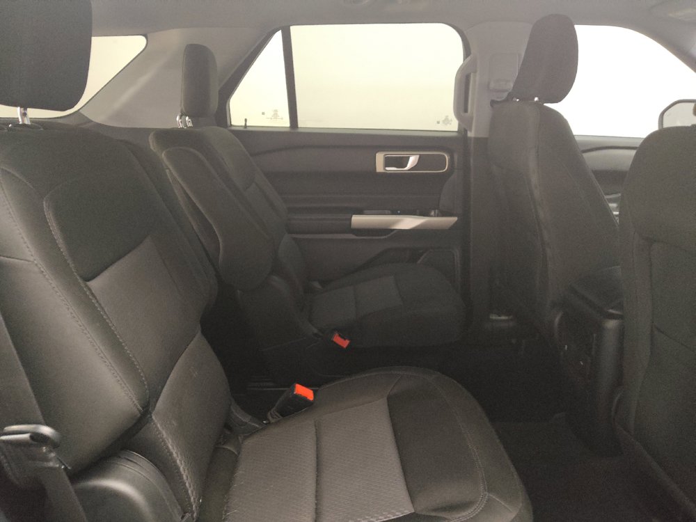 Used 2023 Ford Explorer XLT RWD image 19