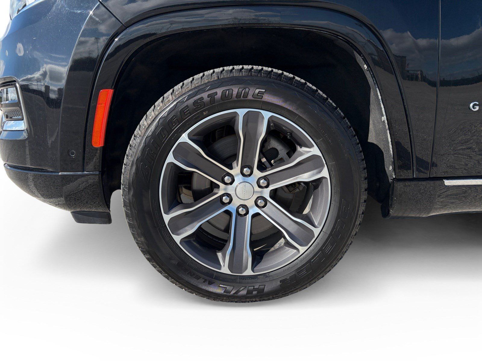 Used 2022 Jeep Grand Wagoneer Series I AWD/4WD image 9