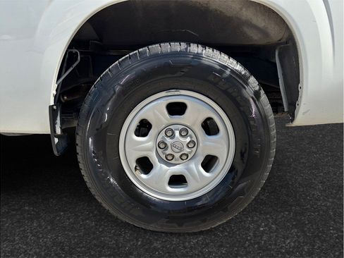 Used 2022 Nissan Frontier S RWD image 14